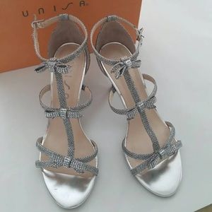 Nuisa Silver Dress Shoes